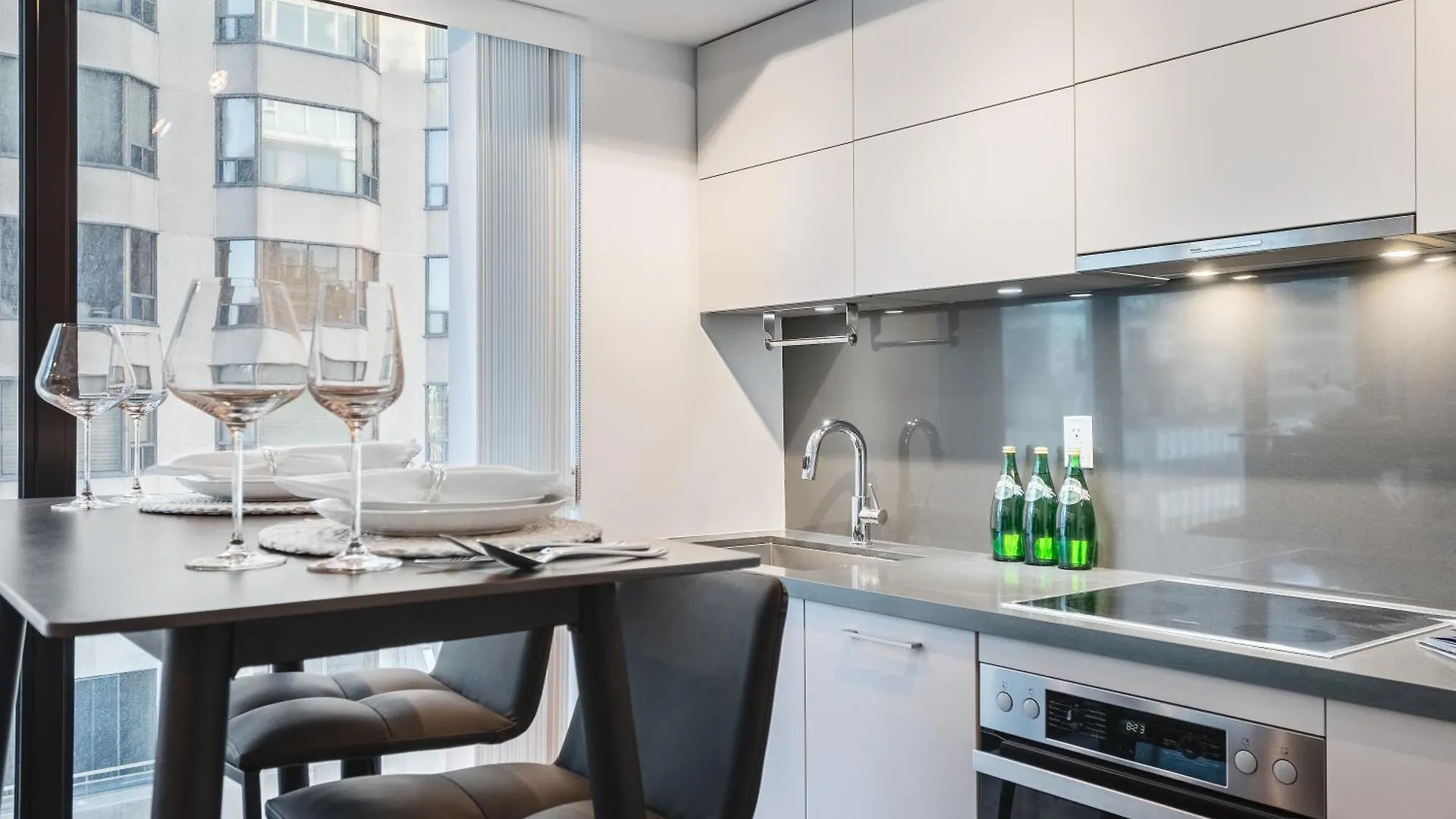 Yorkville Plaza Suites - Pool & Hot Tub Toronto 0*,  Kanada