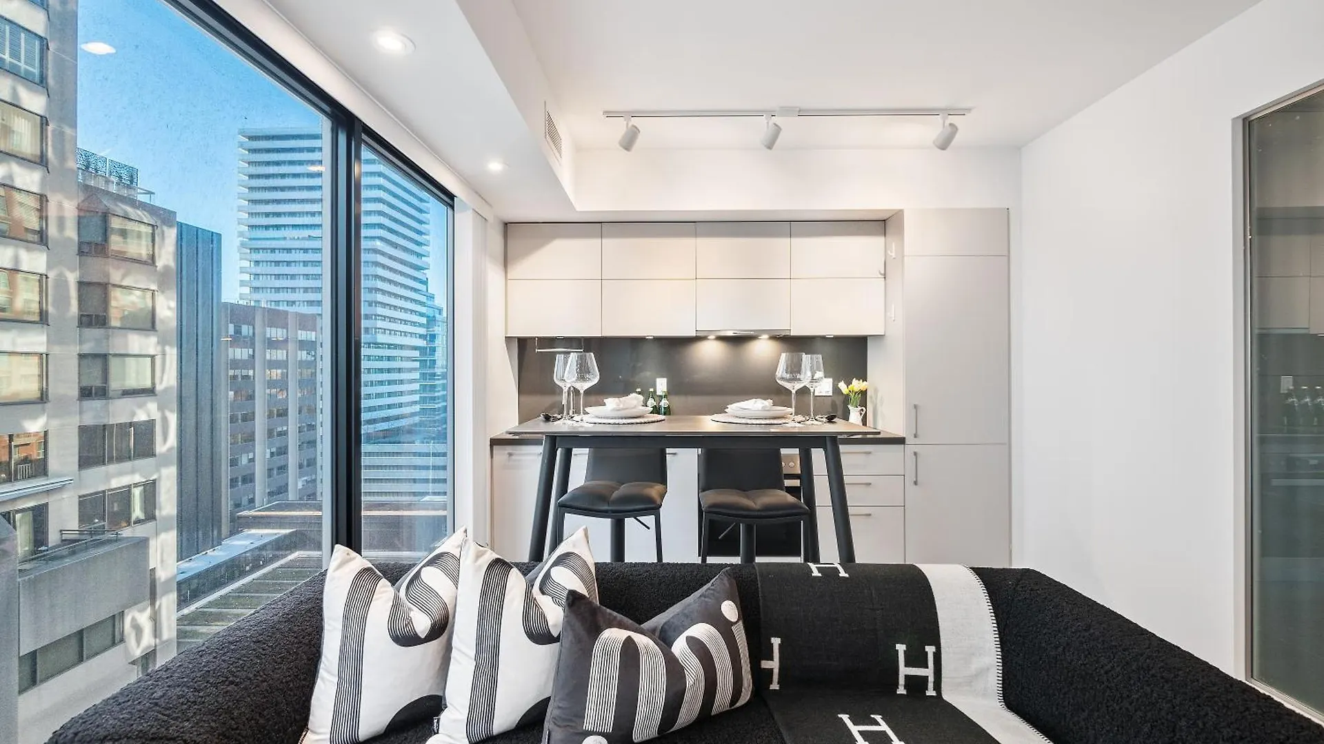 Apartment Yorkville Plaza Suites - Pool & Hot Tub Toronto