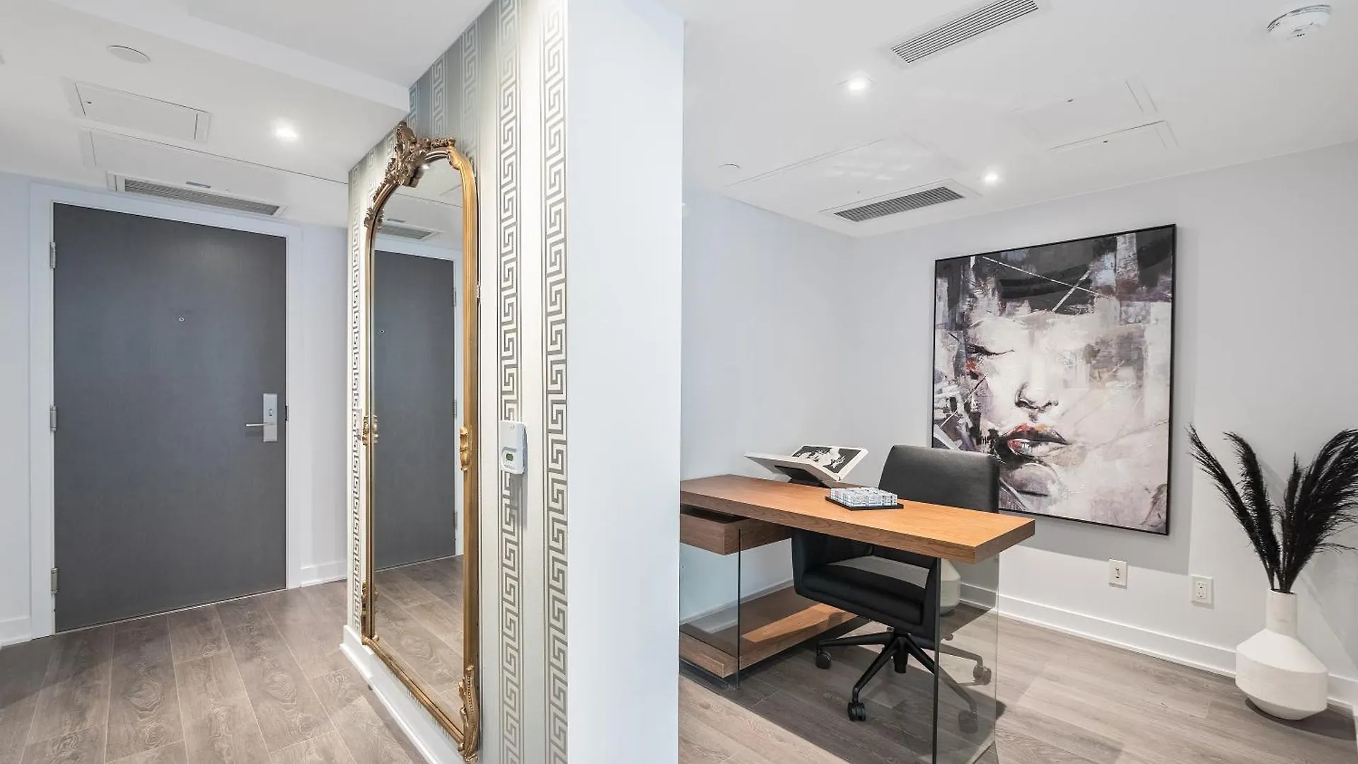 Appartamento Yorkville Plaza Suites - Pool & Hot Tub Toronto